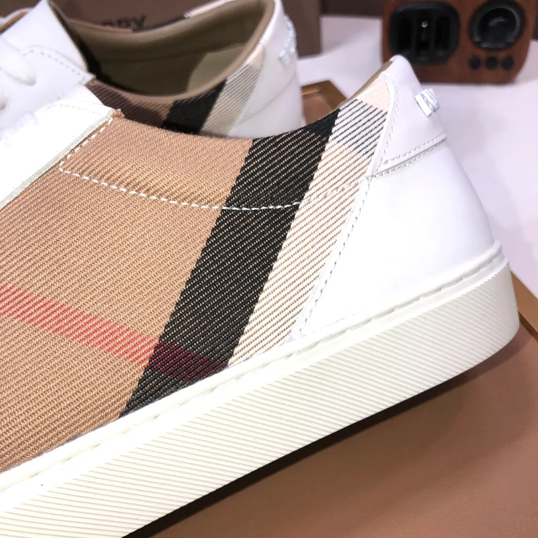 Men's shoes 💰480💰 [Burberry] (cowhide lining) classic low-top sneakers｜Imported cowhide with classic plaid fabric｜Cowhide lining｜Original outsole｜Fine workmanship and comfortable to wear Size: 38-44 (customized at 45)